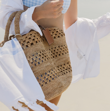 manebi tan raffia panier weaving