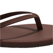 tkees cappuccino foundations matte flip flops