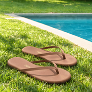 tkees beach bum foundations matte flip flops