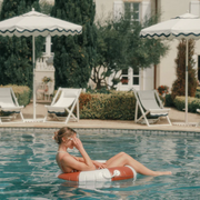 business & pleasure le sirenuse classic pool float