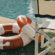 business & pleasure le sirenuse classic pool float